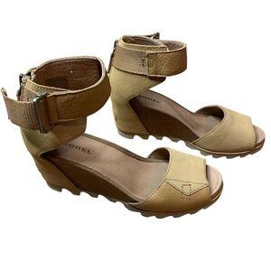 Sorel Kinetic Impact Wedge Ankle Strap Sandals in Tan/Camel Size 8